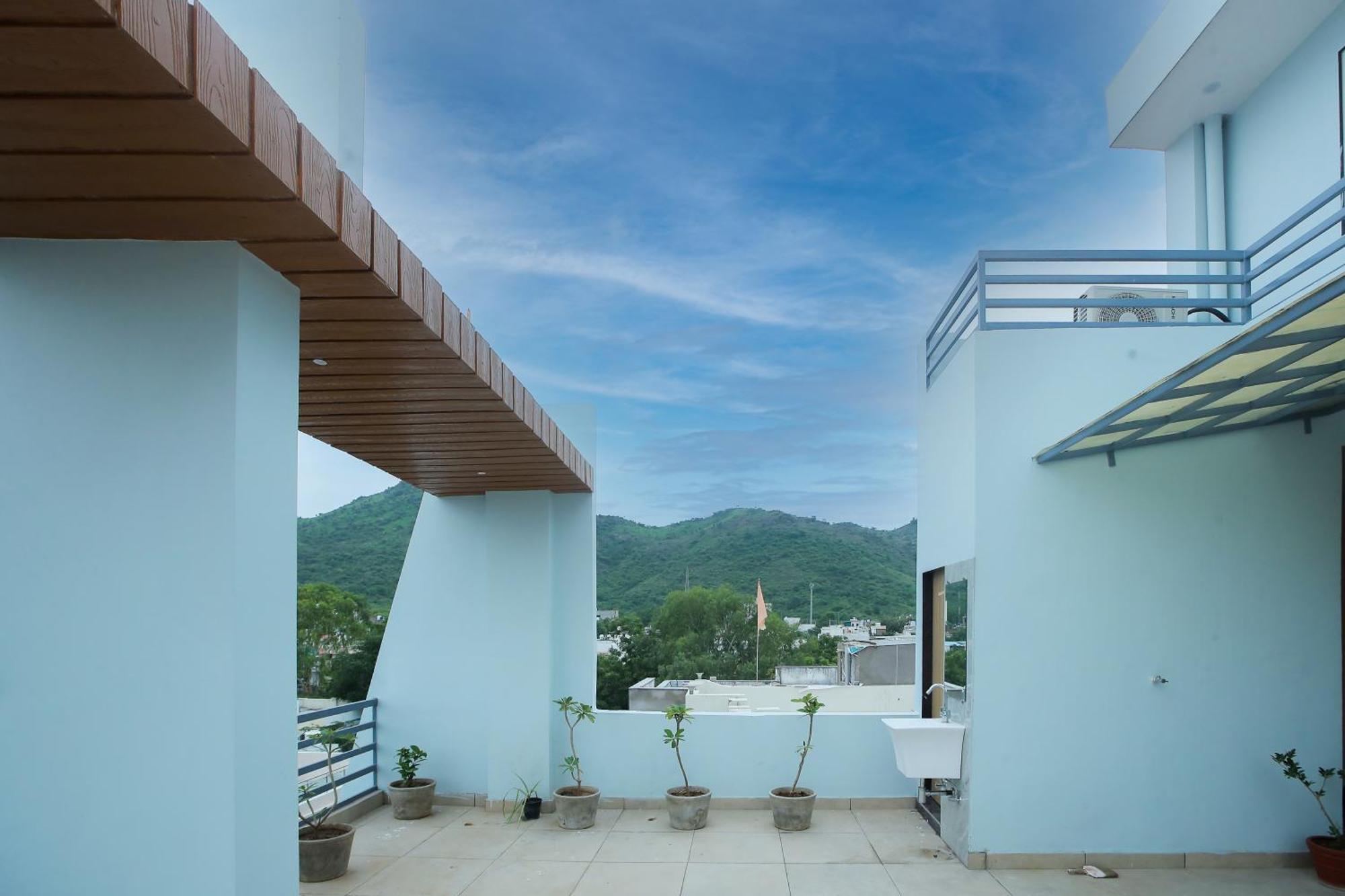 Aparthotel Chitrakoot Residency Udaipur Exterior foto