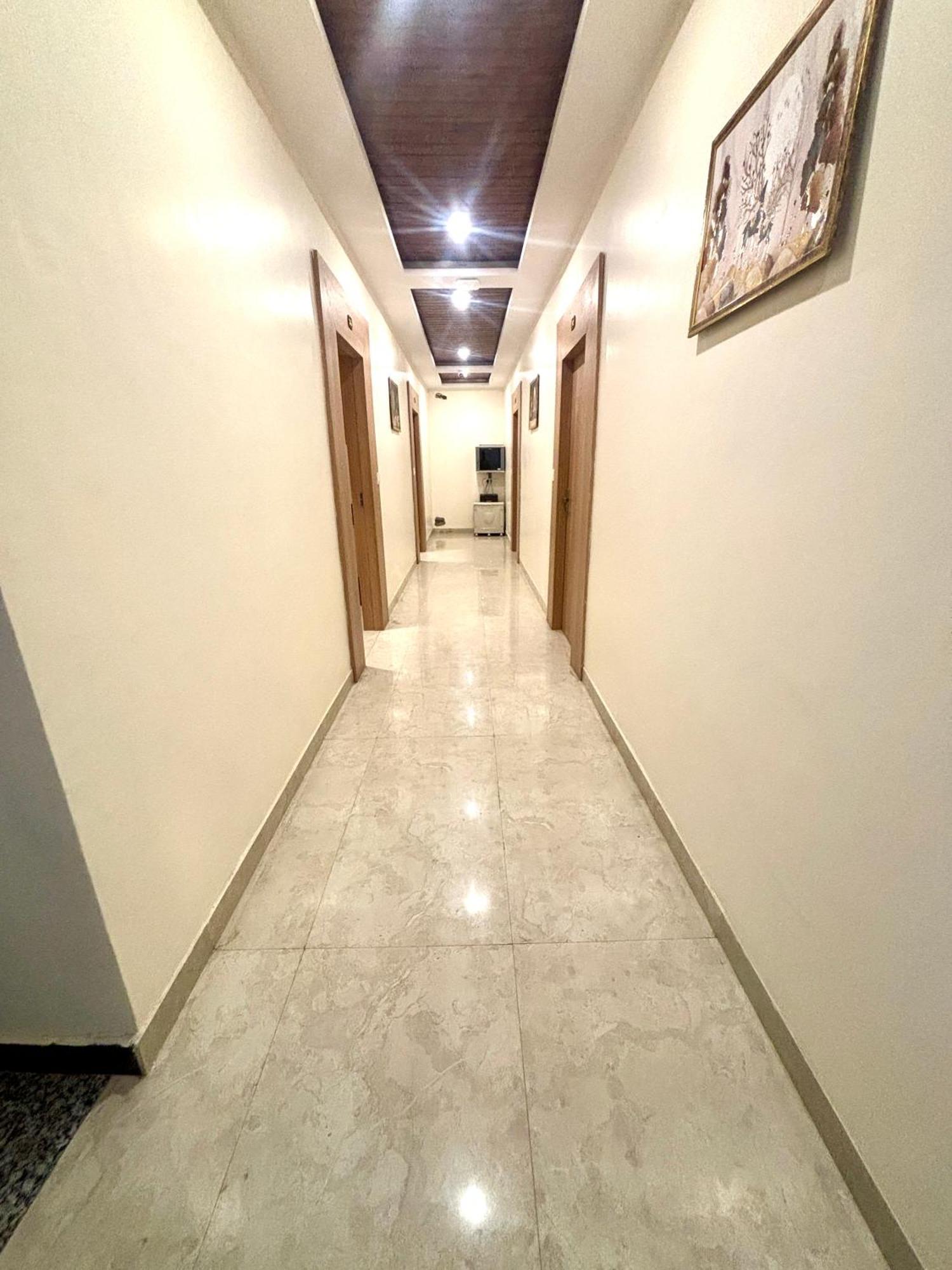 Aparthotel Chitrakoot Residency Udaipur Exterior foto